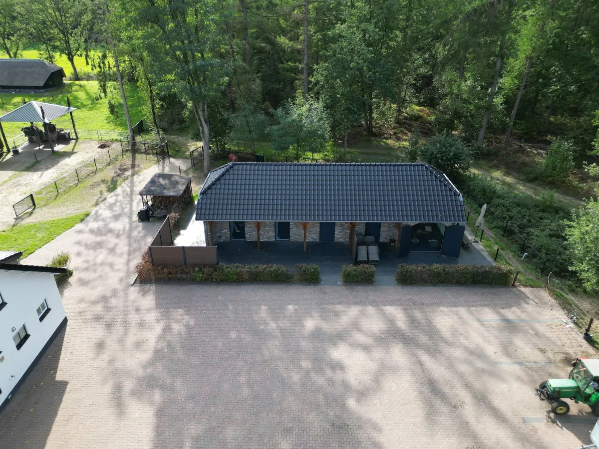 Luchtfoto gastenverblijf Klein Kolthoorn op de Veluwe